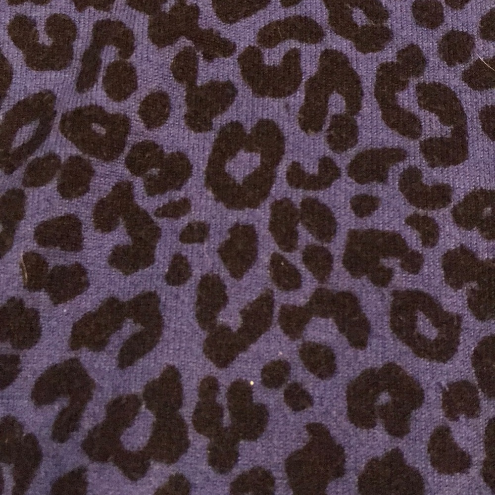 Blue leopard sweater - Picture 2 of 2